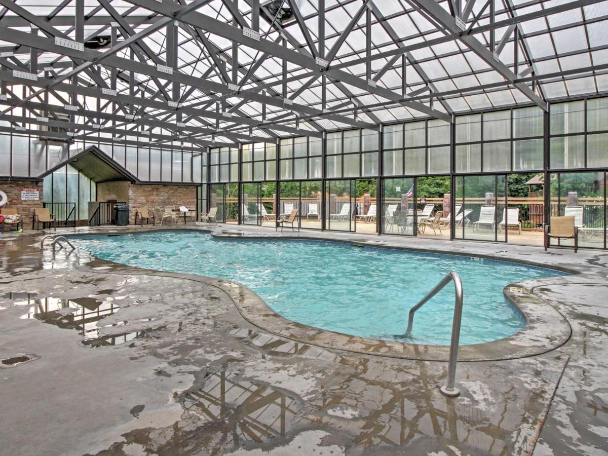 Idyllic Cabin With Hot Tub Less Than 2 Mi To Dollywood! Sevierville Exterior photo
