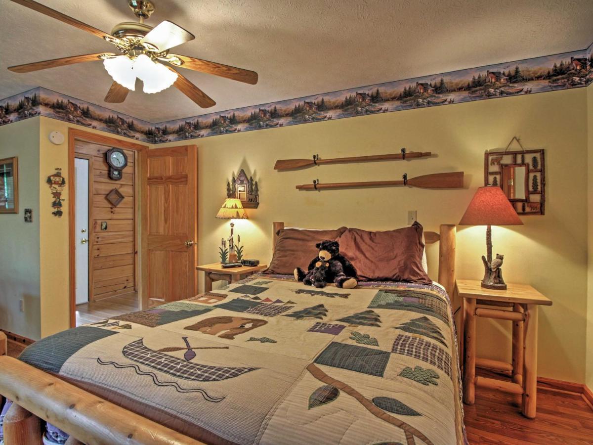 Idyllic Cabin With Hot Tub Less Than 2 Mi To Dollywood! Sevierville Exterior photo